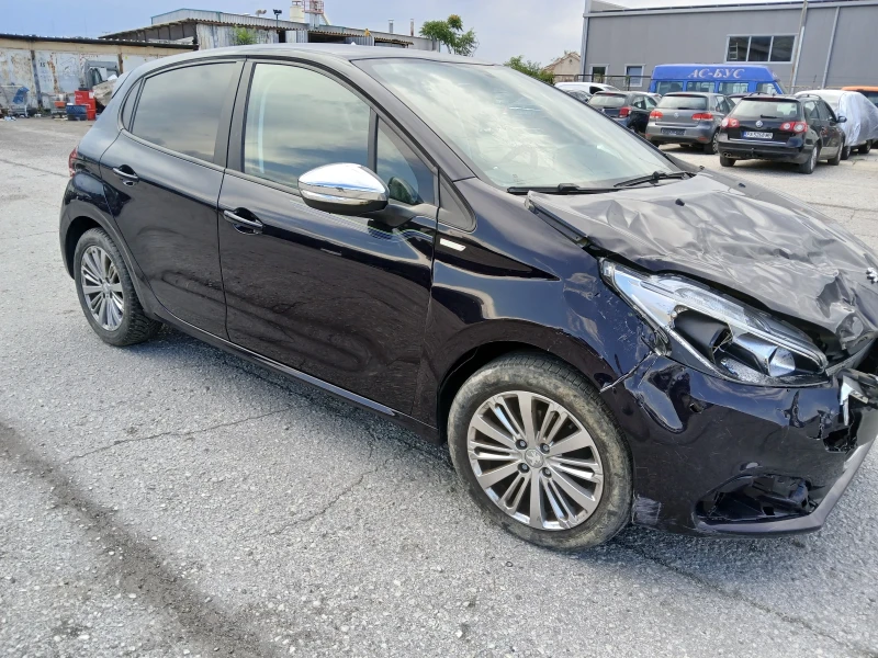 Peugeot 208 1.2/82к НА ЧАСТИ , снимка 2 - Автомобили и джипове - 51253080