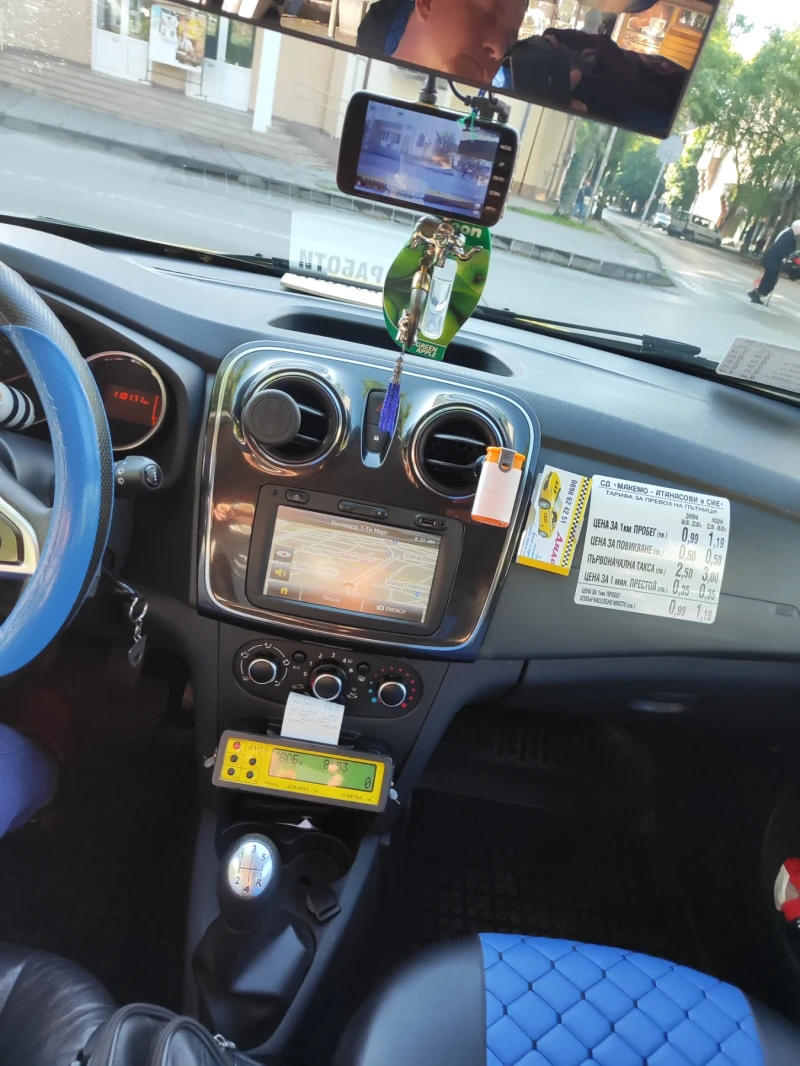 Dacia Sandero 1000, снимка 4 - Автомобили и джипове - 52490612