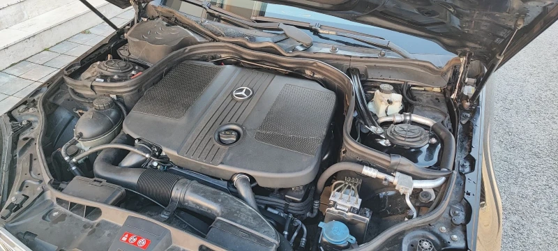 Mercedes-Benz E 220 2.2 CDI, снимка 6 - Автомобили и джипове - 52219183