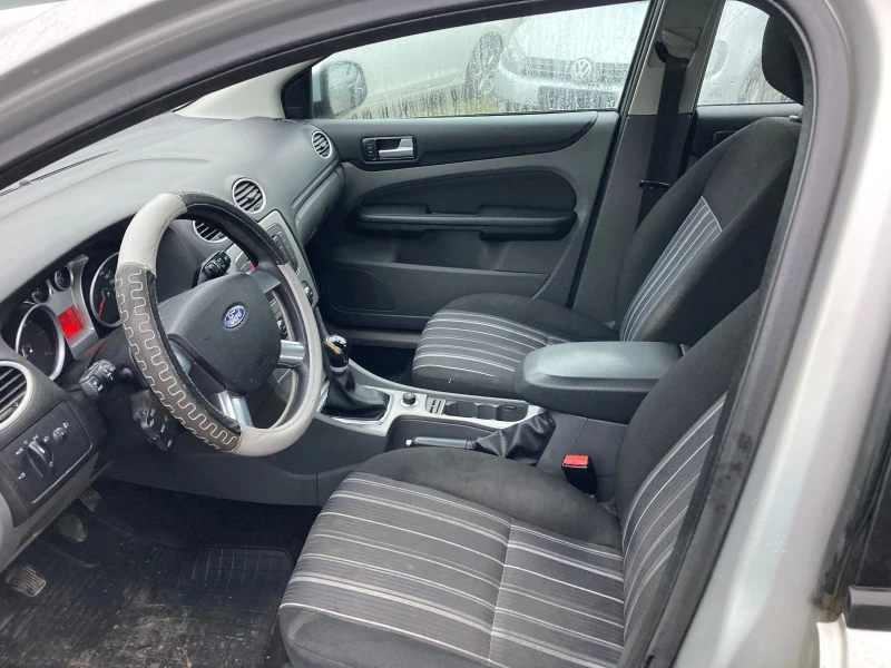 Ford Focus 1.6 TDCI, снимка 7 - Автомобили и джипове - 52881707
