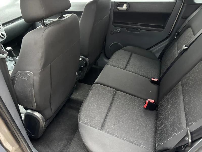 Mitsubishi Colt 1.1 БЕНЗИН НОВ ВНОС, снимка 15 - Автомобили и джипове - 53276052