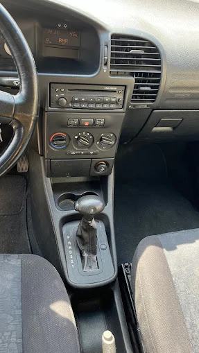 Opel Zafira, снимка 8 - Автомобили и джипове - 54079751