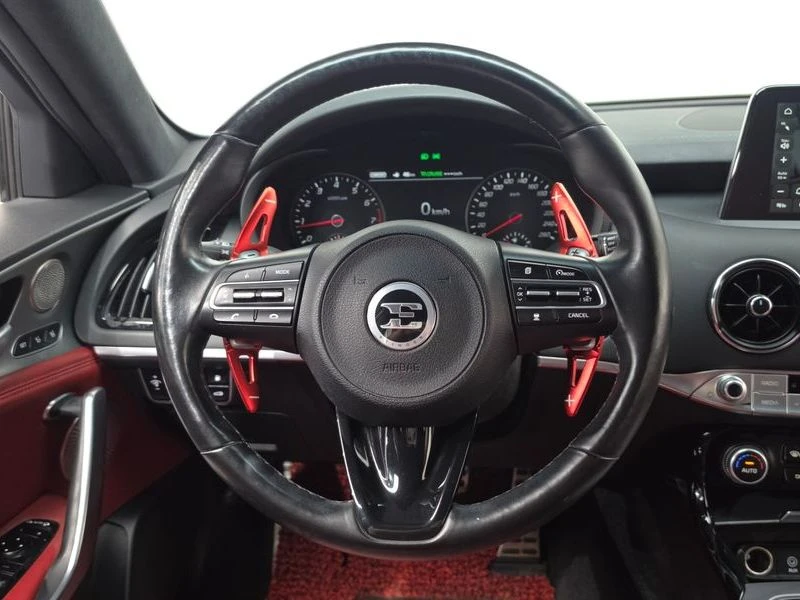 Kia Stinger 2.0 Automatic, снимка 13 - Автомобили и джипове - 55801249