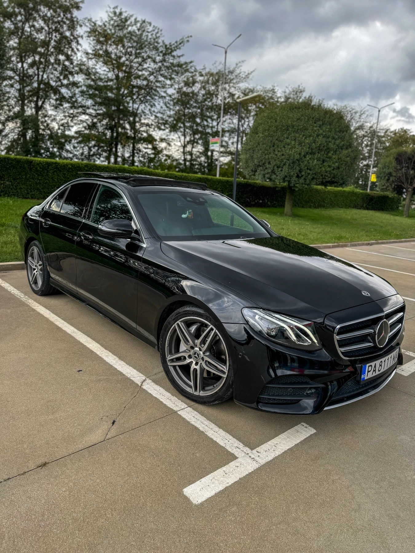 Mercedes-Benz E 220, снимка 1