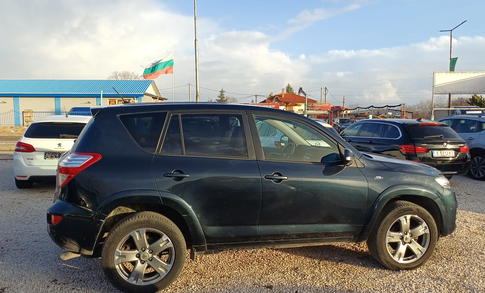 Toyota Rav4 4x4 LIZING AUTOMAT, снимка 4 - Автомобили и джипове - 49467557