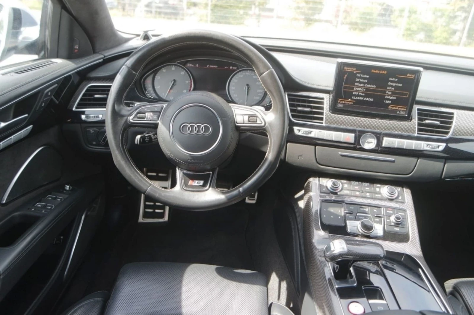 Audi S8 Очакван внос Audi S8 Plus CERAMIC* CAM360* B&O - изображение 10