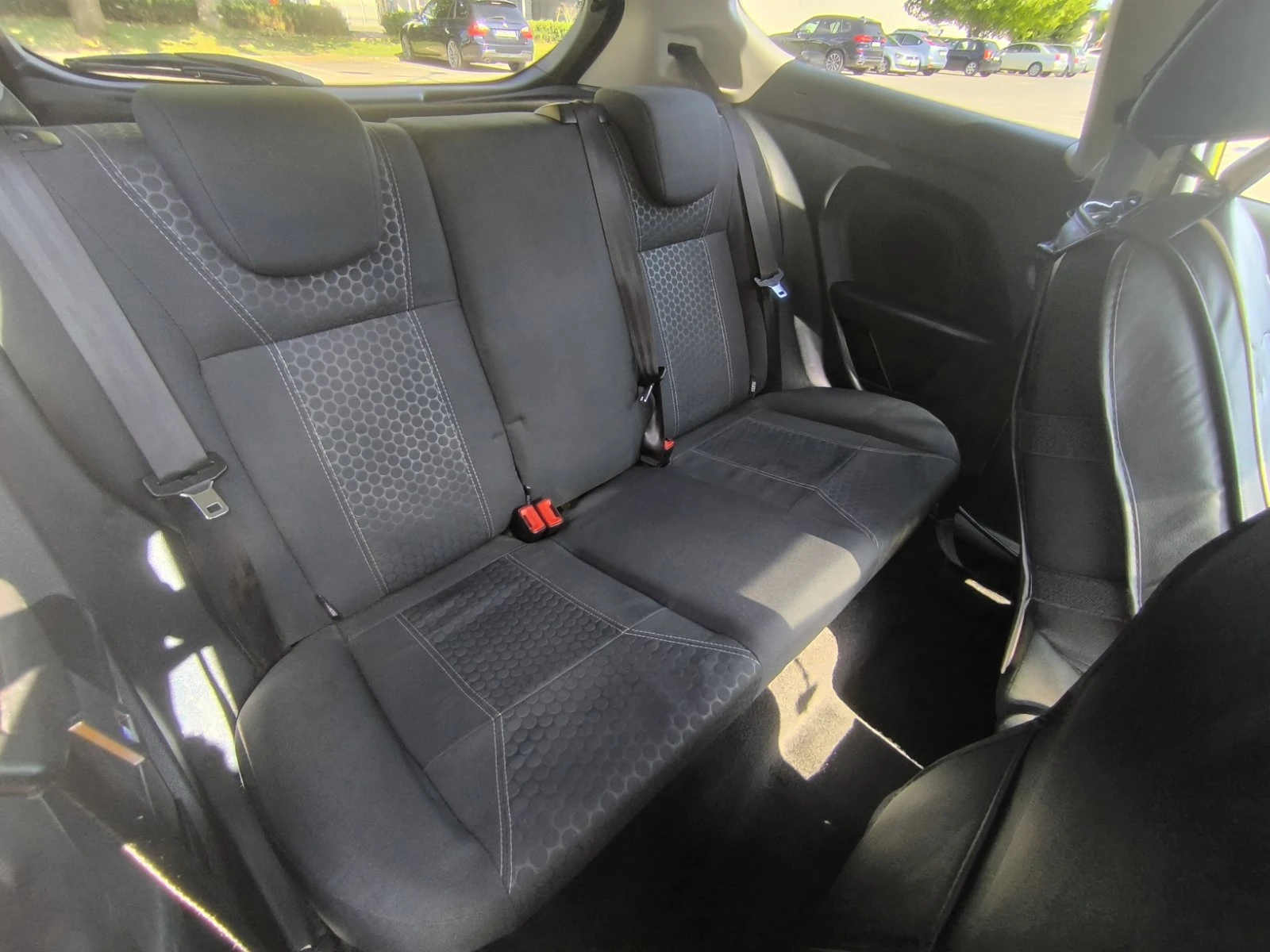 Ford Fiesta 1.4i(97кс)Бензин/Газ  | Mobile.bg — изображение 11