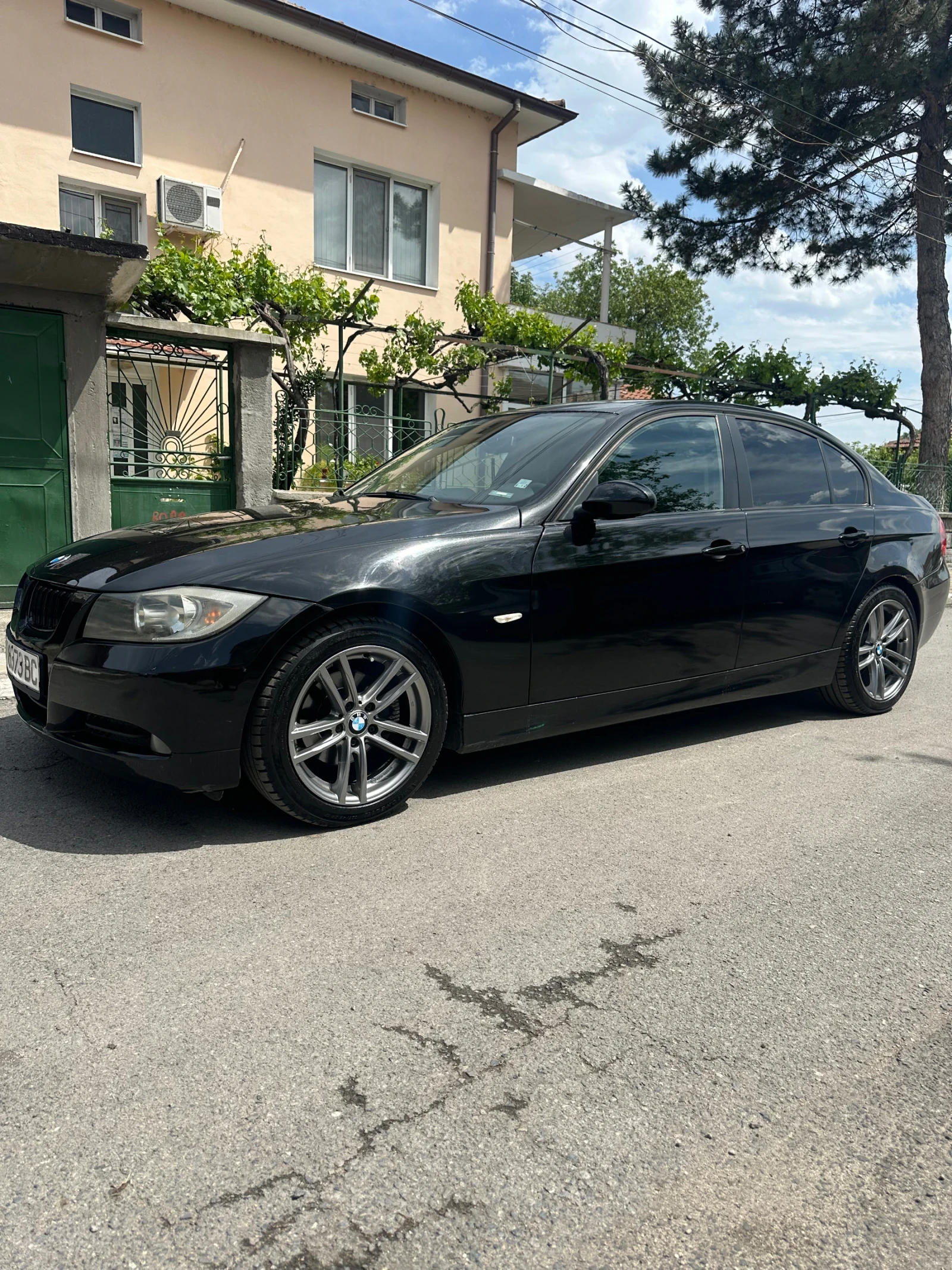 BMW 320  - изображение 2