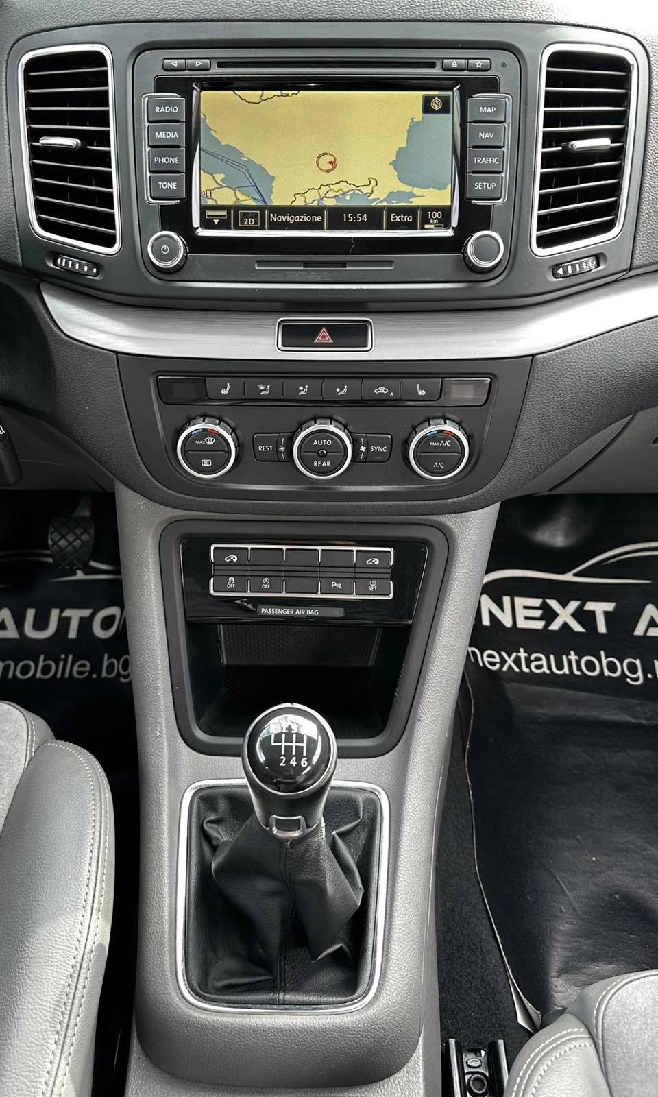 VW Sharan 2.0TDI 140HP 6+ 1 CAMERA NAVI EURO5B | Mobile.bg — изображение 11