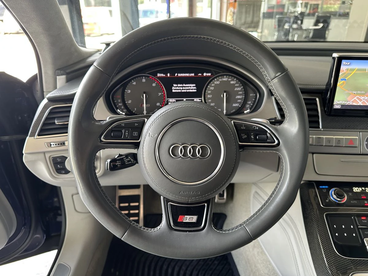 Audi S8 Audi S8 4.0 V8 TFSI* АВТОФИНАНСИРАНЕ* quattro Plus - изображение 10