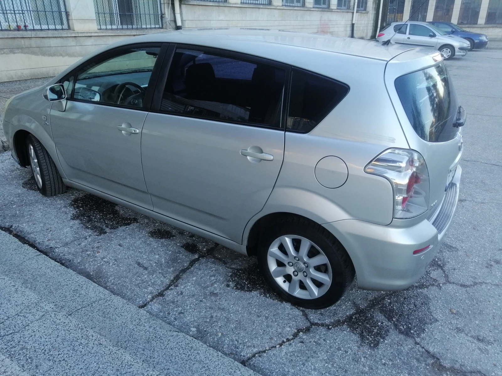 Toyota Corolla verso  - изображение 2