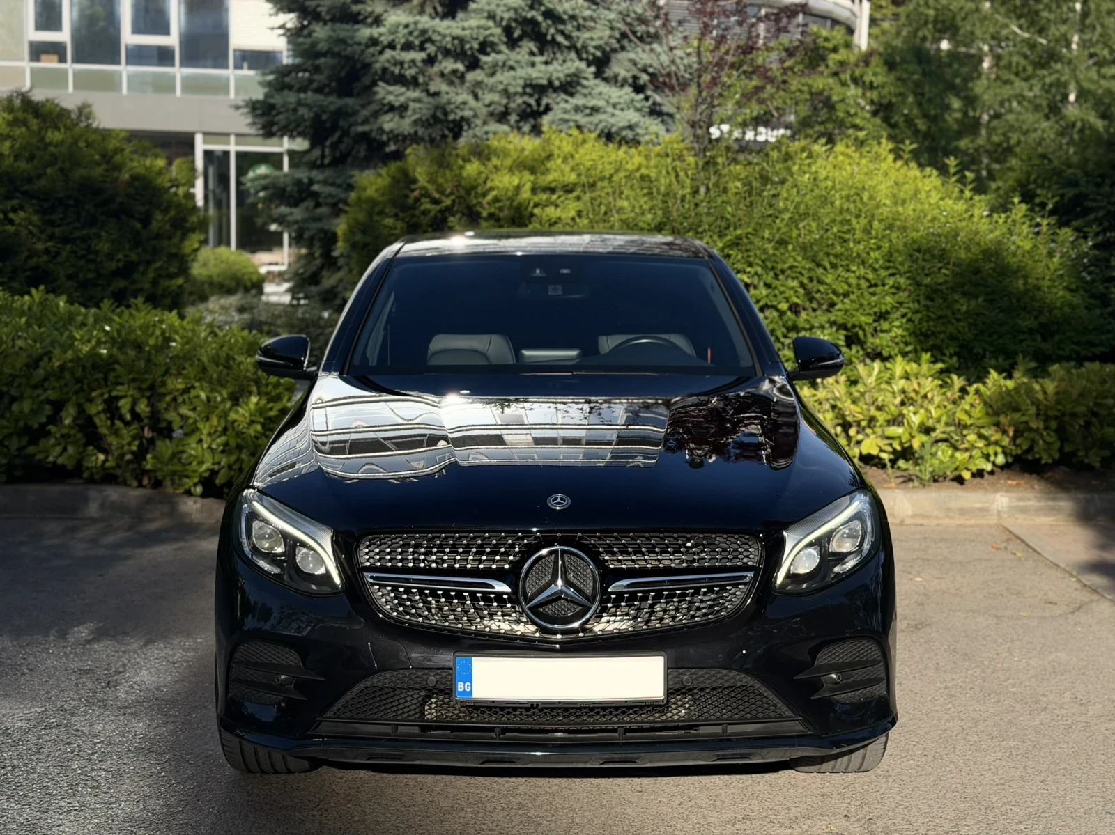 Mercedes-Benz GLC 250 COUPE БЕЗ АНАЛОГ В БГ= AMG PACK= НЕРАЗЛИЧИМ ОТ НОВ, снимка 2 - Автомобили и джипове - 54672688