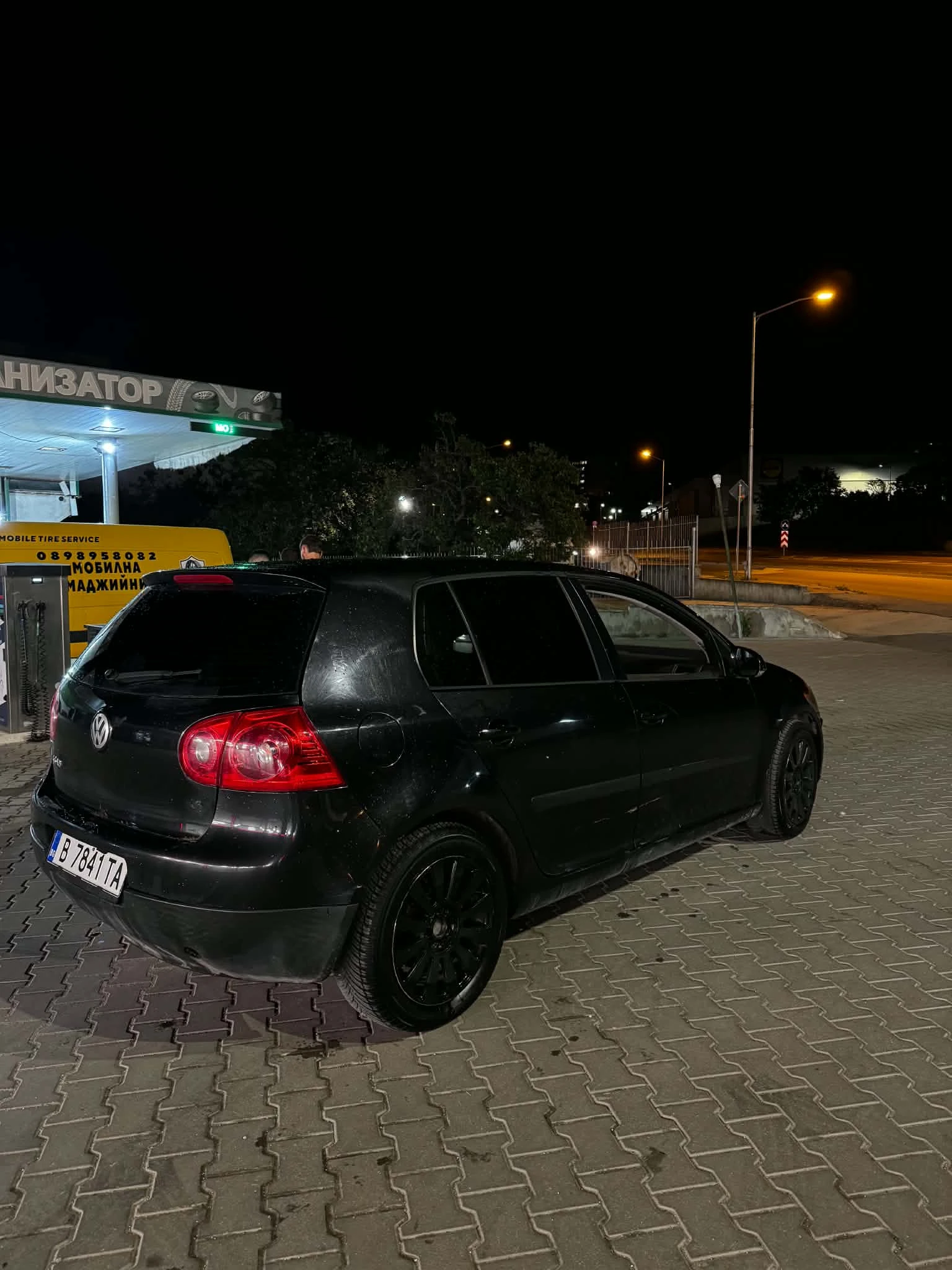VW Golf 1.6, снимка 4 - Автомобили и джипове - 54714292