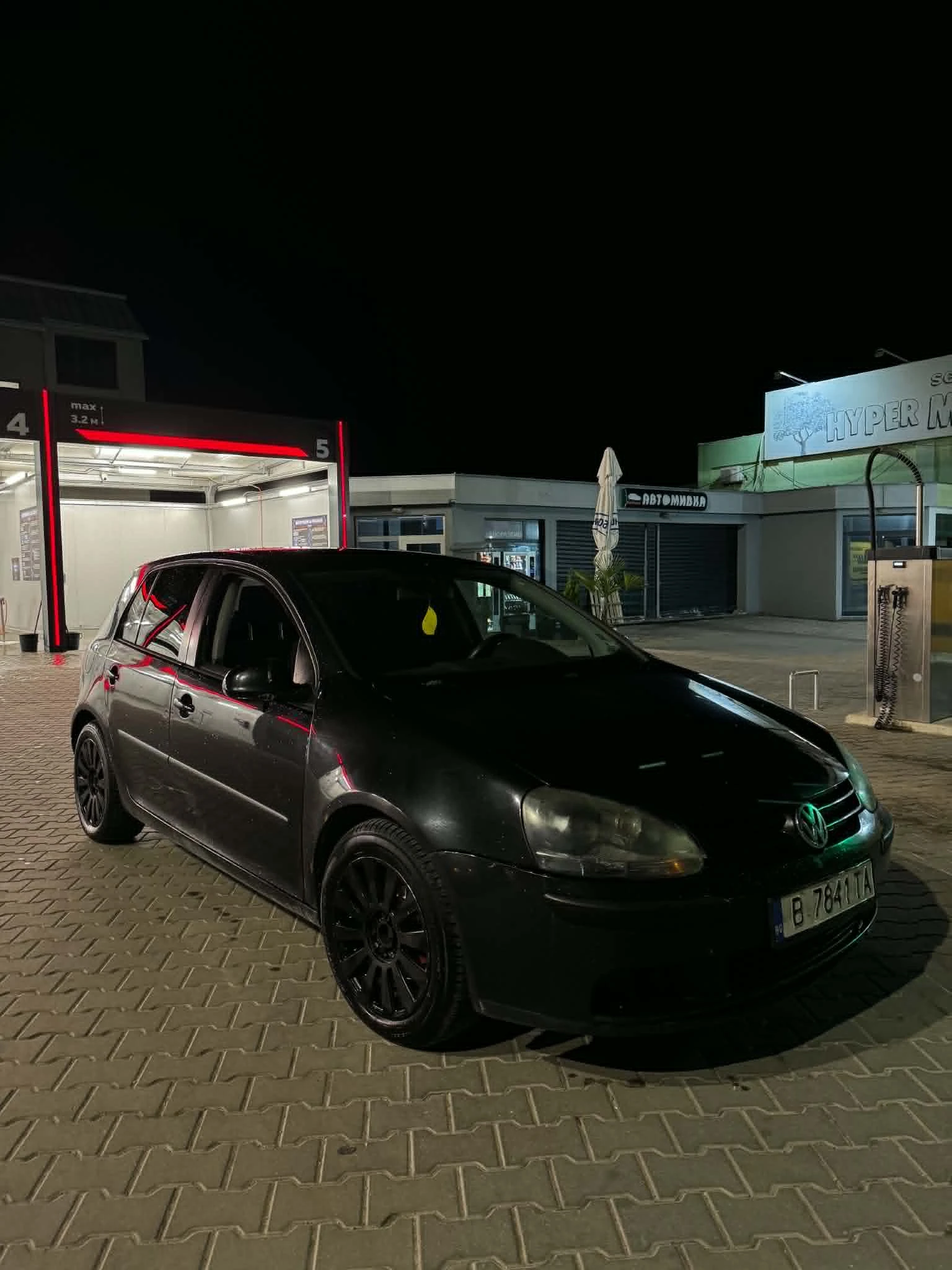VW Golf 1.6, снимка 2 - Автомобили и джипове - 54714292