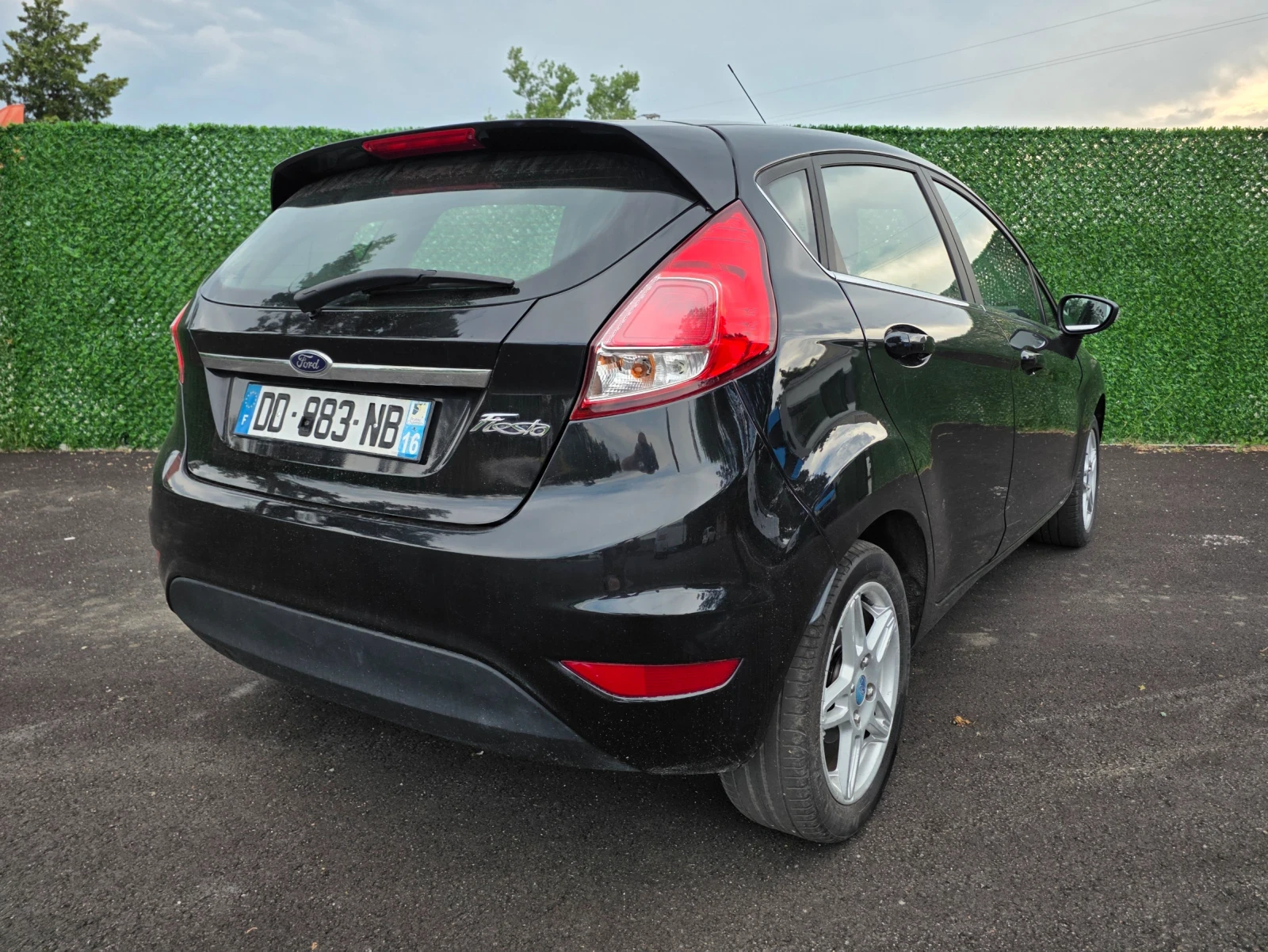 Ford Fiesta 1.5 Tdci, снимка 4 - Автомобили и джипове - 54784242