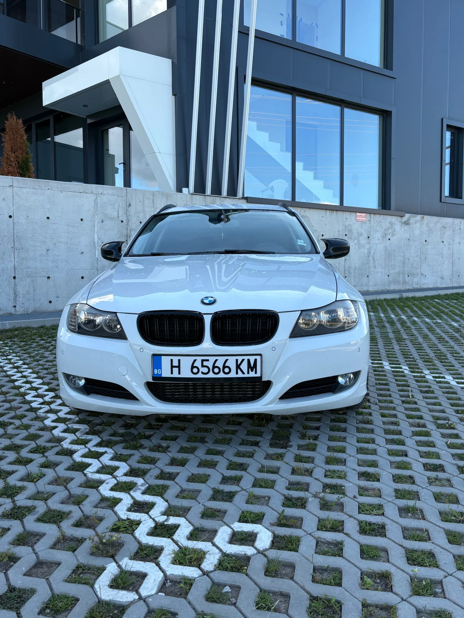 BMW 320 N47, снимка 2 - Автомобили и джипове - 54896110