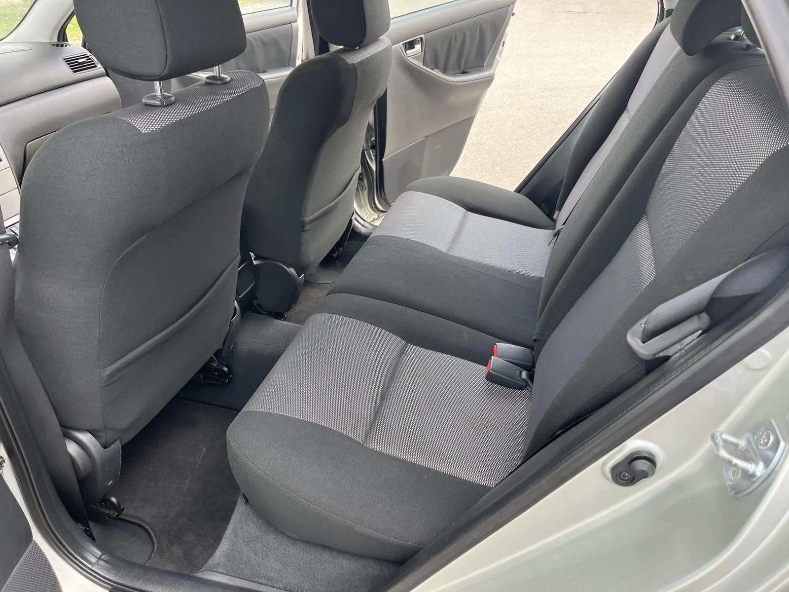 Toyota Corolla FACE 1.4 D4D 90кс АВТОМАТ ВНОС ИТАЛИЯ, снимка 9 - Автомобили и джипове - 55165820