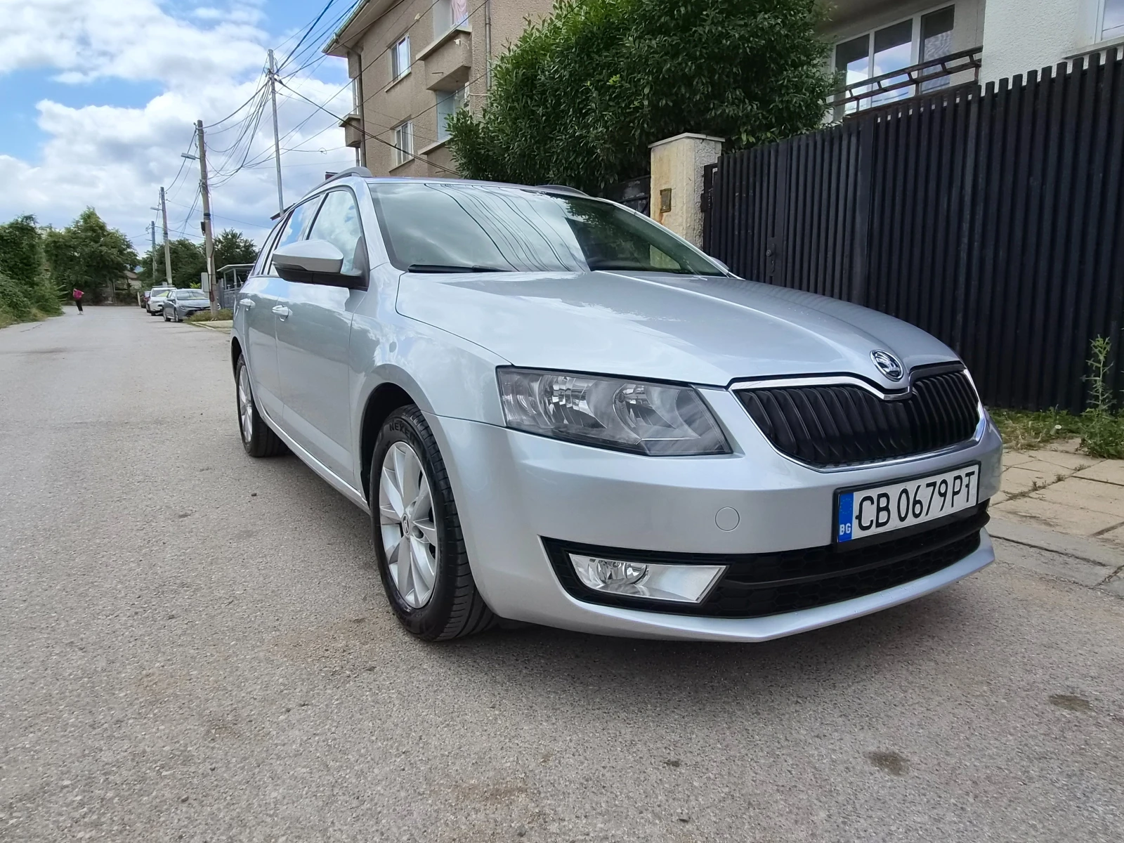 Skoda Octavia 2014g avtomat, снимка 2 - Автомобили и джипове - 55176699