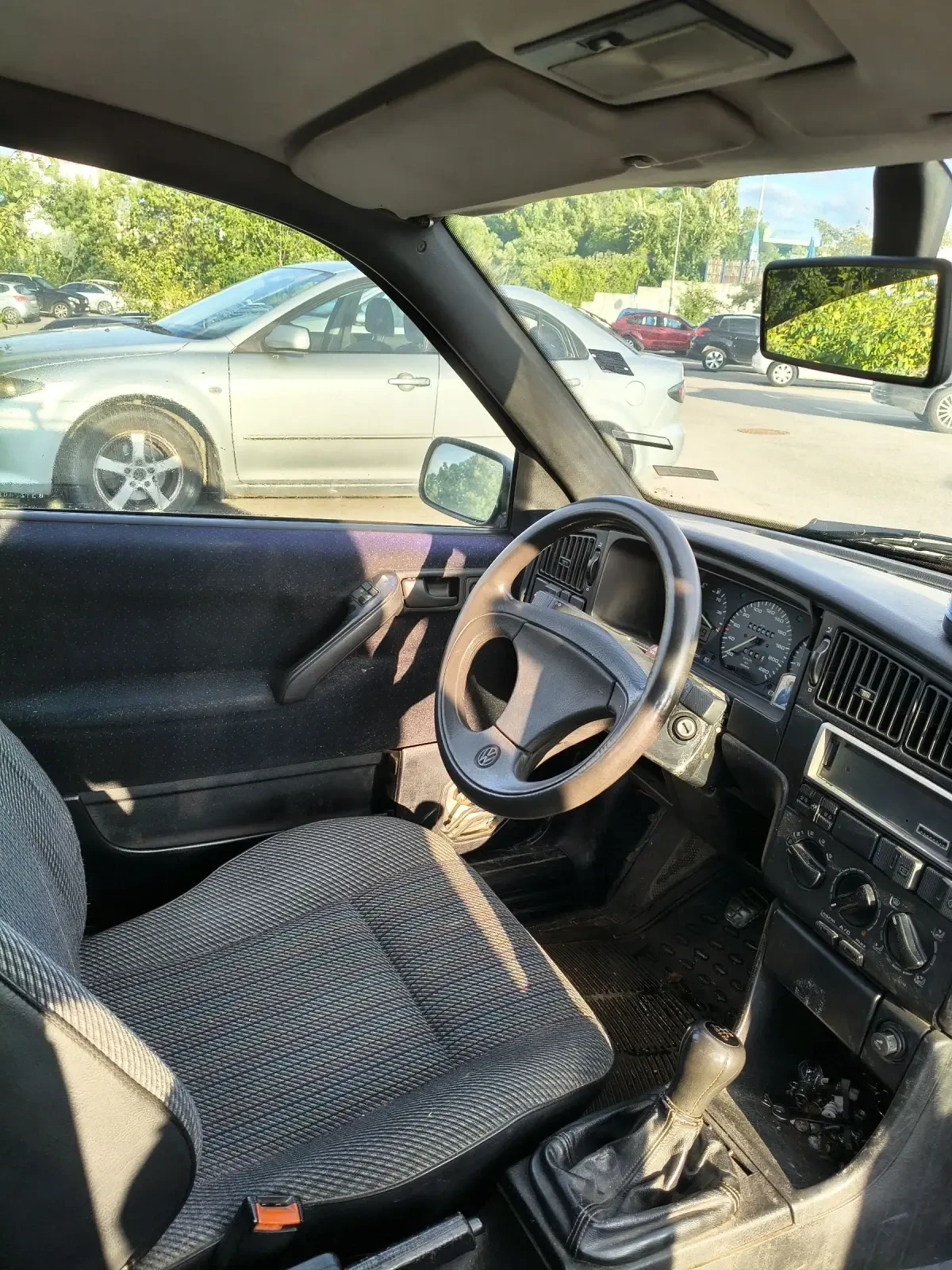 VW Passat 1.8i ГАЗ/Бензин, снимка 7 - Автомобили и джипове - 55381986