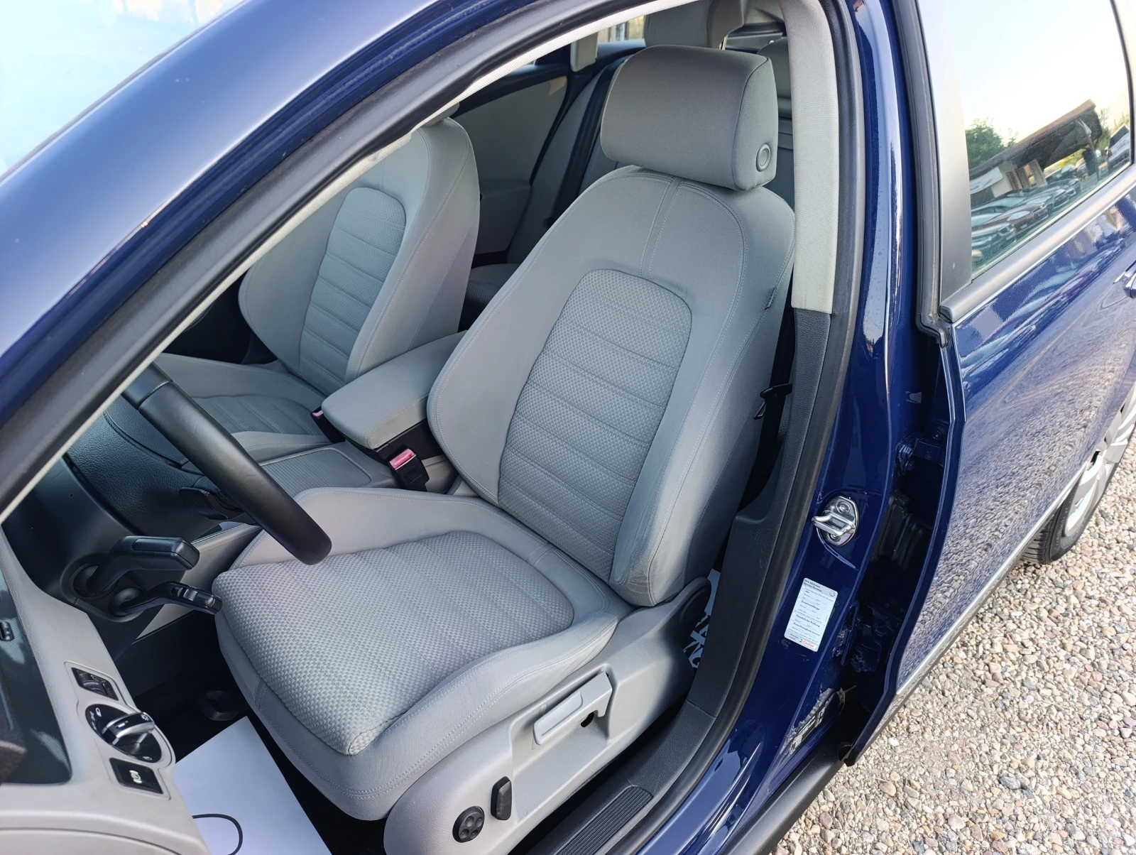 VW Passat 2.0-TDi 8 клапана, АВТОМАТИК, NAVY, ПОДГРЕВ, снимка 9 - Автомобили и джипове - 55535804