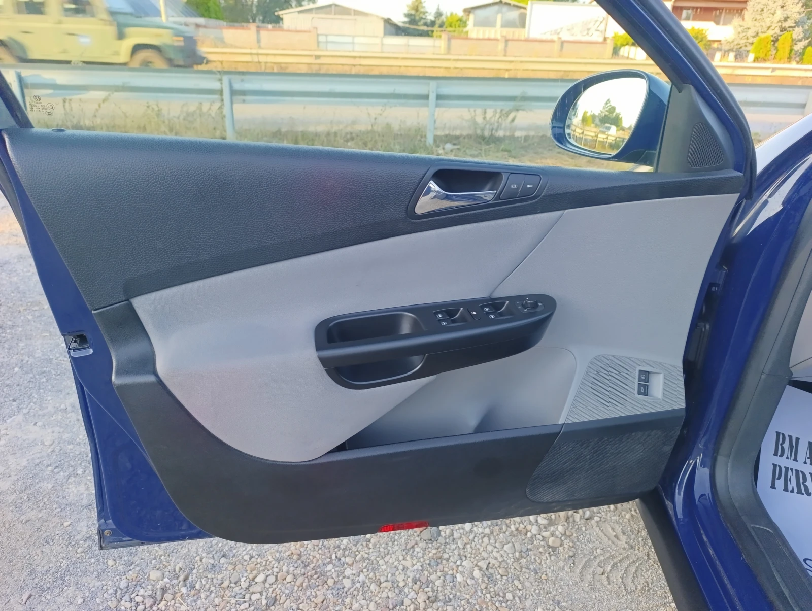 VW Passat 2.0-TDi 8 клапана, АВТОМАТИК, NAVY, ПОДГРЕВ, снимка 8 - Автомобили и джипове - 55535804