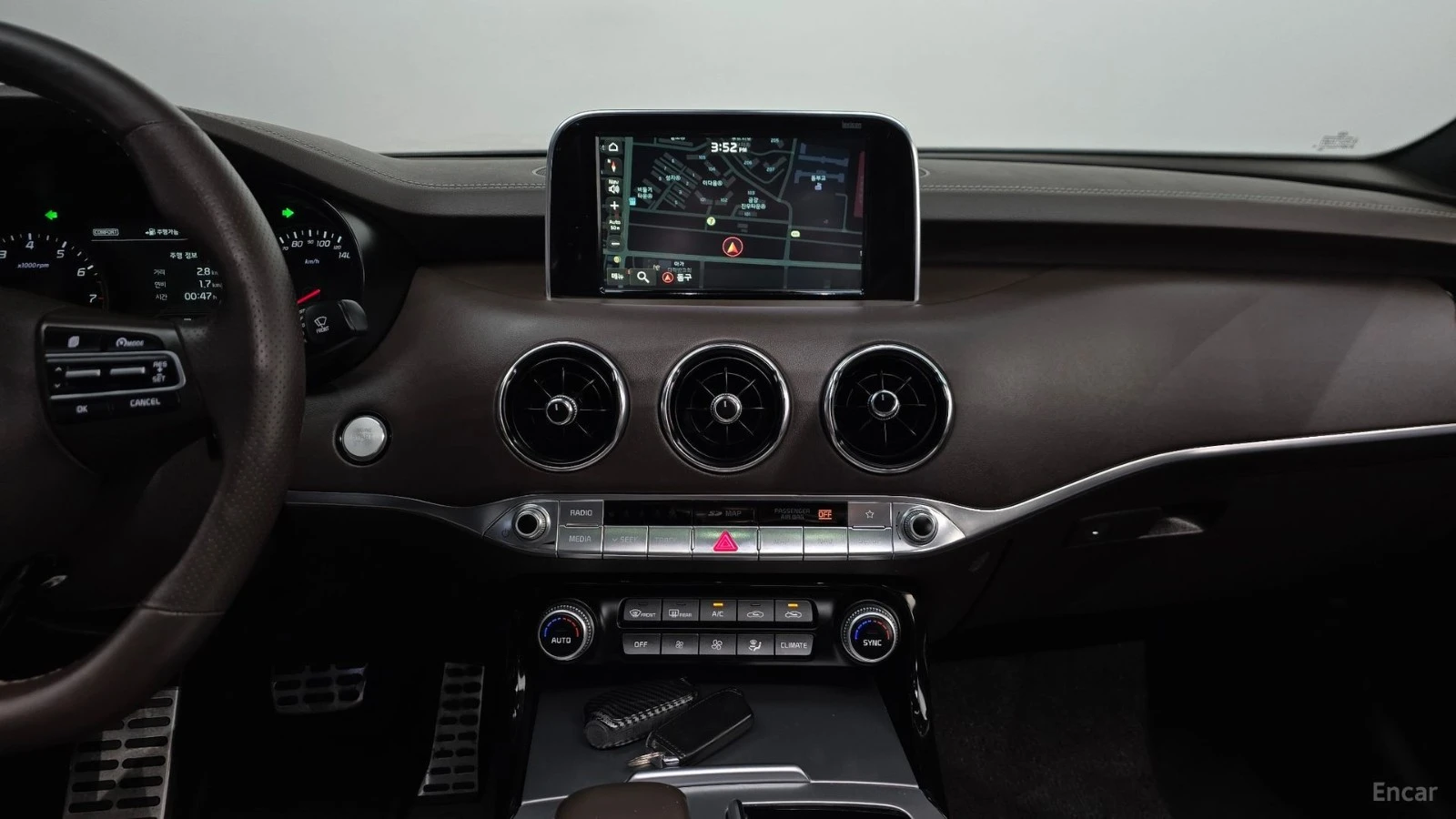 Kia Stinger 3.3Т GT* ОБДУХ* AWD* 360* HUD* PANO* АВТОКРЕДИТ, снимка 14 - Автомобили и джипове - 55619239