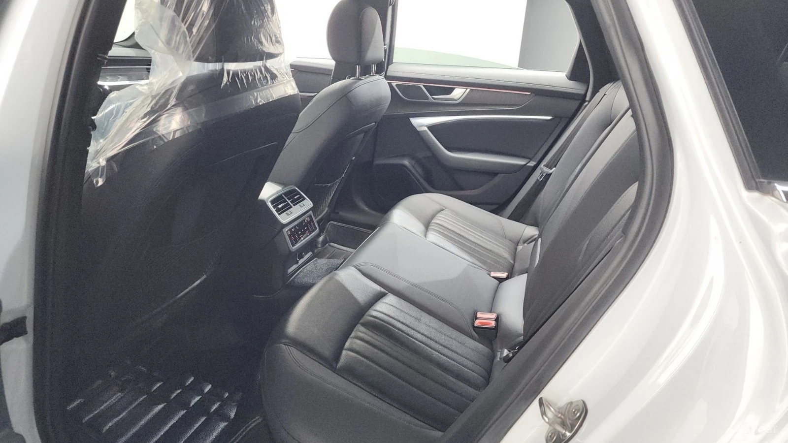 Audi A6 QUATTRO* 45TFSI* PREMIUM* DISTRONIC* ОБДУХ* 360* , снимка 10 - Автомобили и джипове - 55641789
