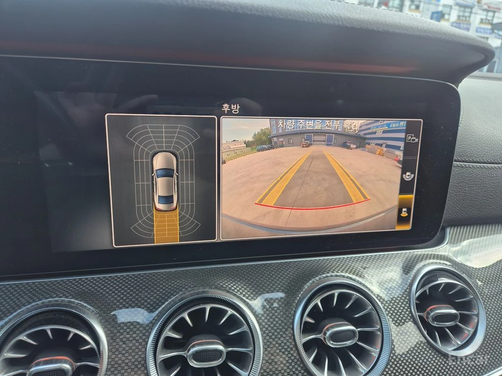 Mercedes-Benz CLS 400 AMG* LINE* 4MATIC* BURMESTER* ДИСТРОНИК* ХЕДЪП* 36, снимка 7 - Автомобили и джипове - 55971412