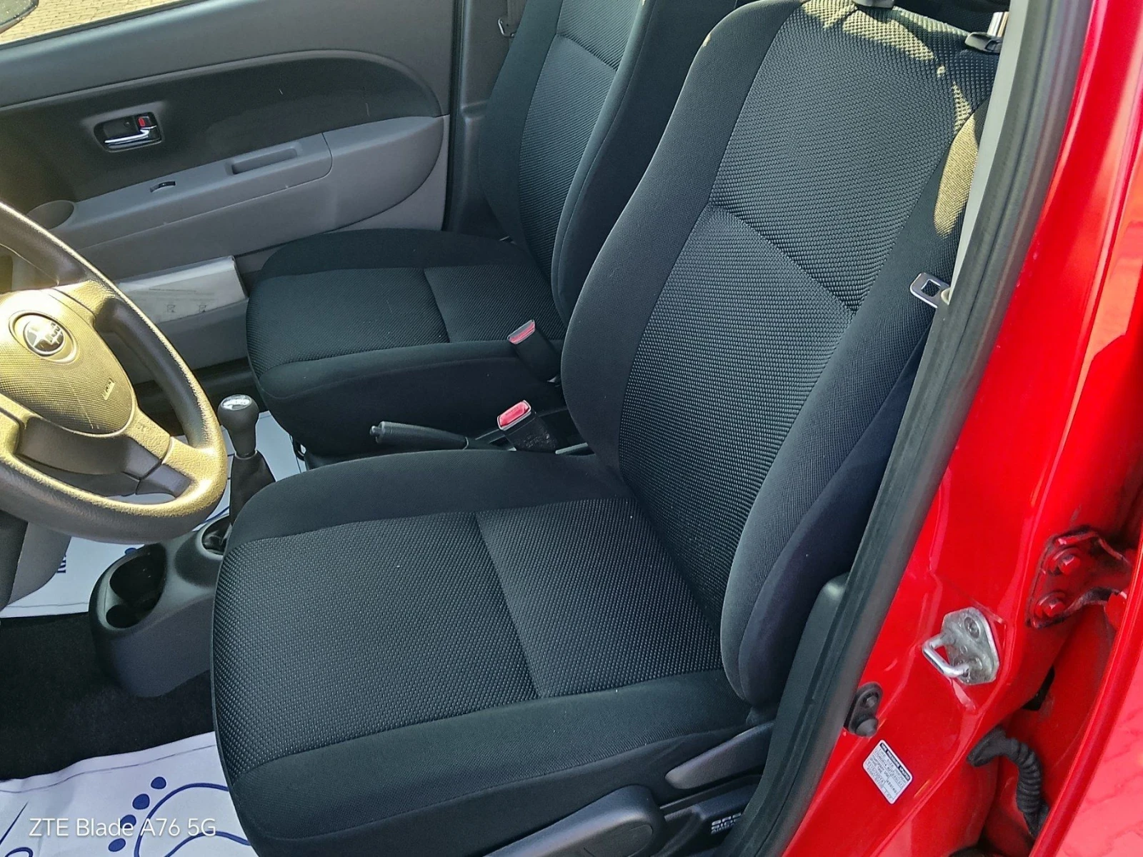 Subaru Justy 1.0i, снимка 8 - Автомобили и джипове - 56225757
