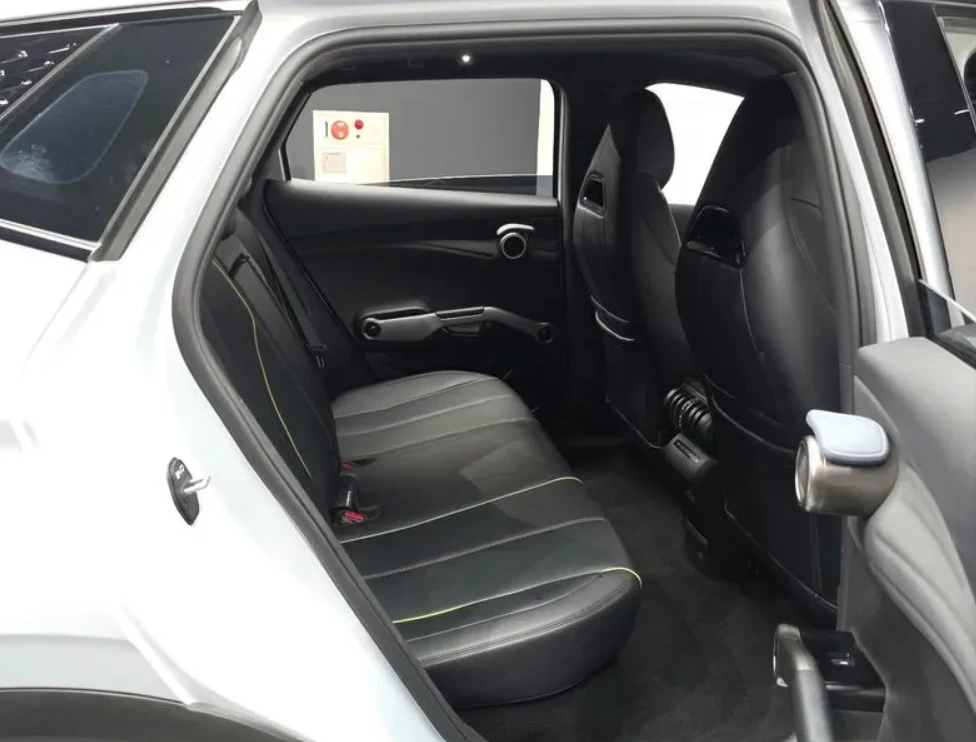 BYD Atto3 Plus, снимка 12 - Автомобили и джипове - 56373455