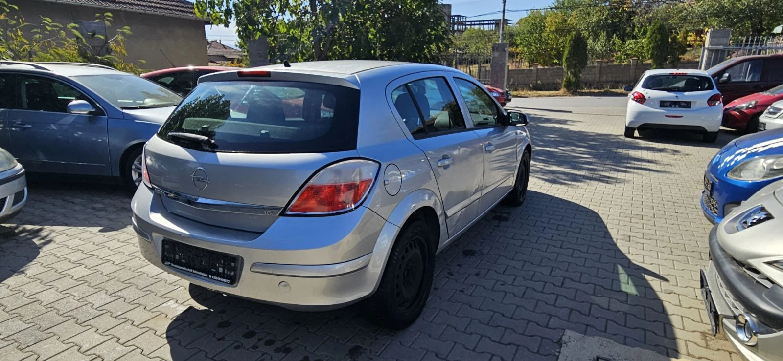 Opel Astra 1.6, снимка 3 - Автомобили и джипове - 56394338