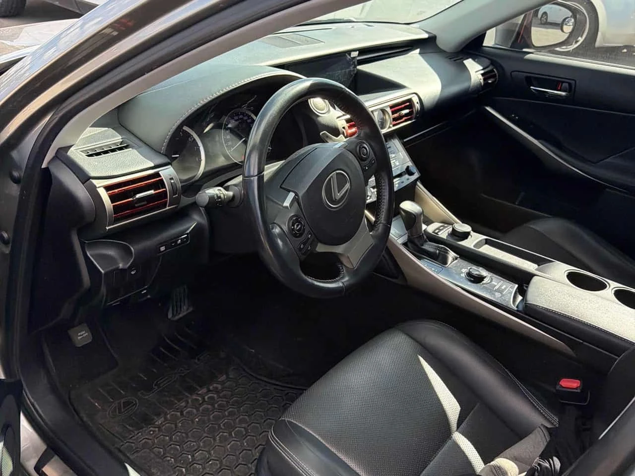 Lexus IS 250 * 4dr Sdn AWD * ���������� ��� ������������ ������ | Mobile.bg � ����������� 5