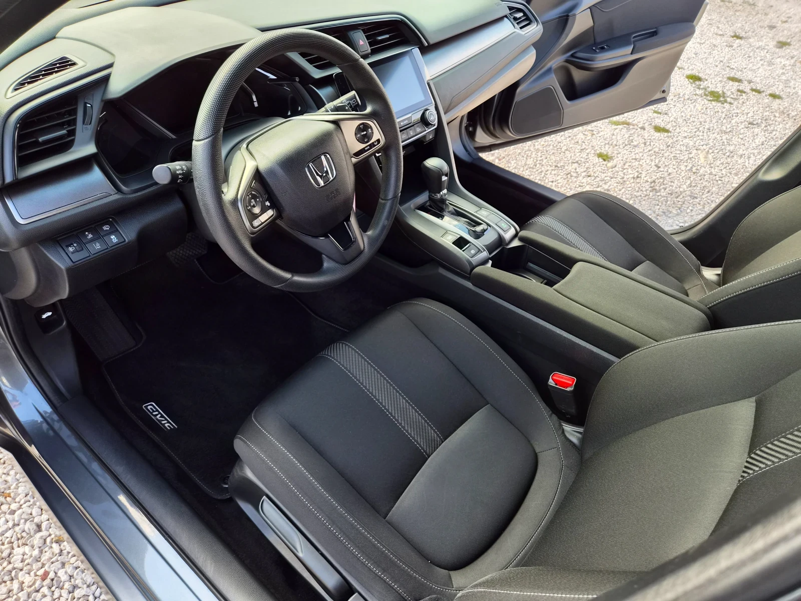 Honda Civic 1.0I AVTOMAT EURO 6, снимка 13 - Автомобили и джипове - 56695607