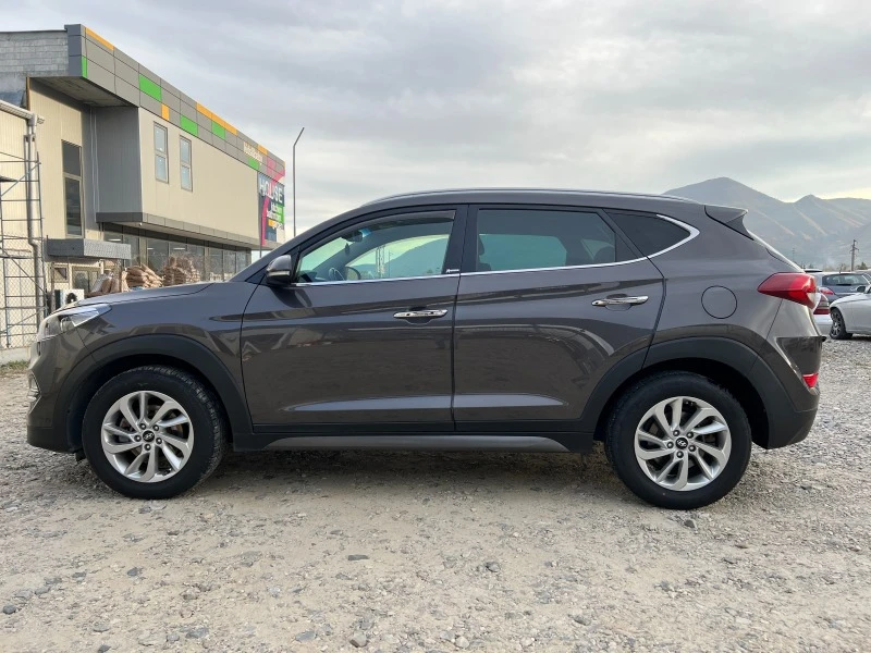 Hyundai Tucson 2.0 CRDI 4x4-automat-key less-navi, снимка 8 - Автомобили и джипове - 42179174