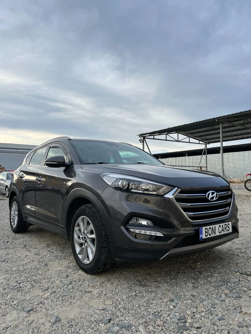 Hyundai Tucson 2.0 CRDI 4x4-automat-key less-navi, снимка 3 - Автомобили и джипове - 42179174