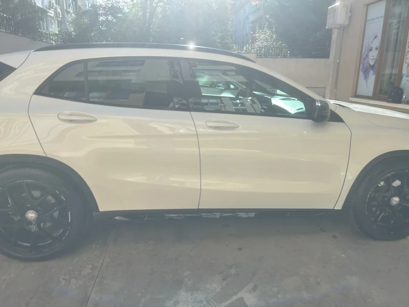 Mercedes-Benz GLA 220, снимка 7 - Автомобили и джипове - 47731163