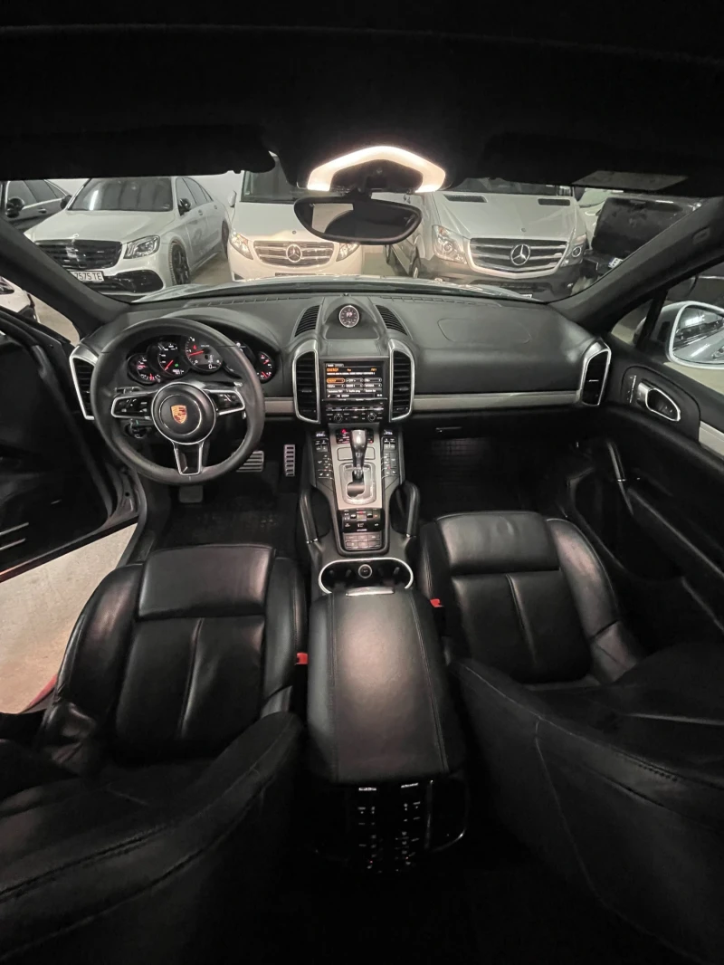 Porsche Cayenne Face/4.2Tdi/Дистр/Панор/Обдух/Вакум/Теглич/ФУЛЛ!!!, снимка 9 - Автомобили и джипове - 49350465