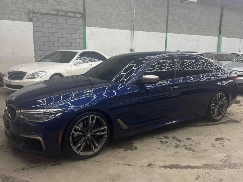 BMW 550 * M550i xDrive * CARFAX * , снимка 2 - Автомобили и джипове - 53566123