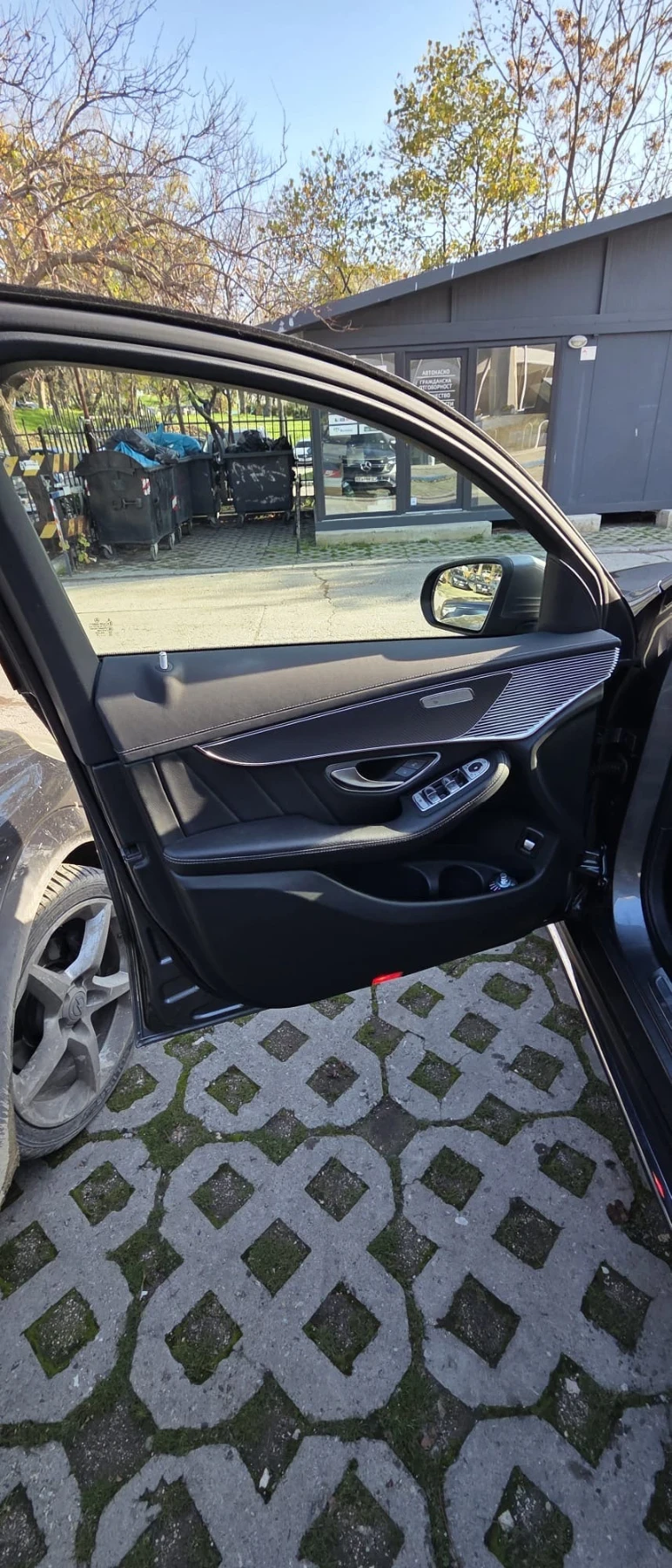 Mercedes-Benz EQC 400 4MATIC, снимка 8 - Автомобили и джипове - 55236981
