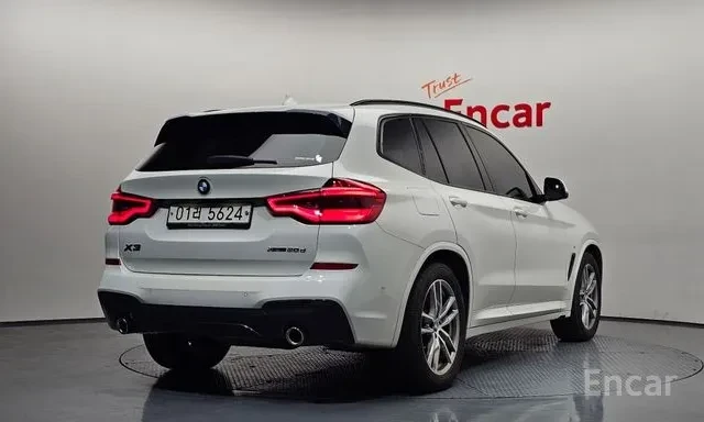BMW X3 20D * M ПАКЕТ * ПАНОРАМА * HEAD UP * , снимка 3 - Автомобили и джипове - 55655039