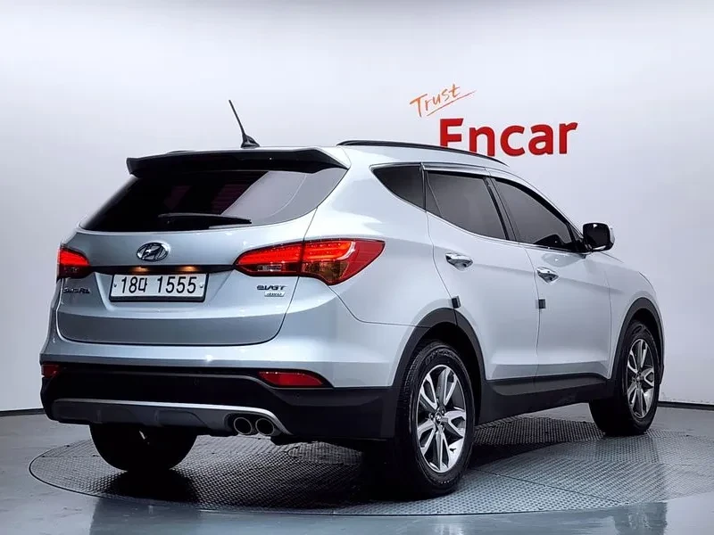 Hyundai Santa fe 2.0 CRDi 4WD - САМО 30% АВАНС, снимка 3 - Автомобили и джипове - 56159051