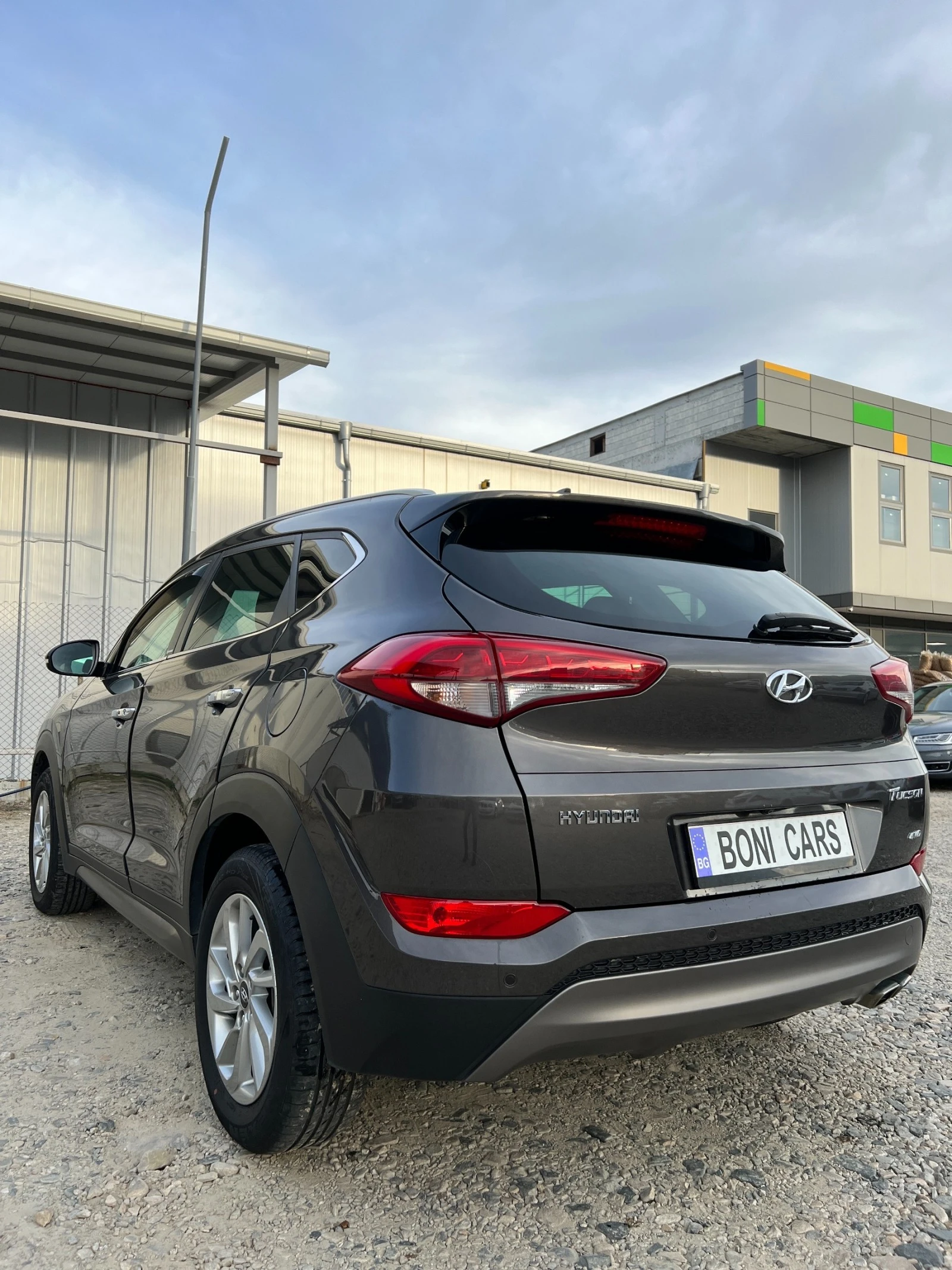 Hyundai Tucson 2.0 CRDI 4x4-automat-key less-navi - изображение 7