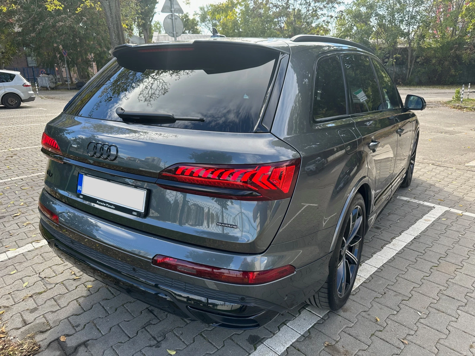 Audi Q7 S-line Competition Plus - изображение 5