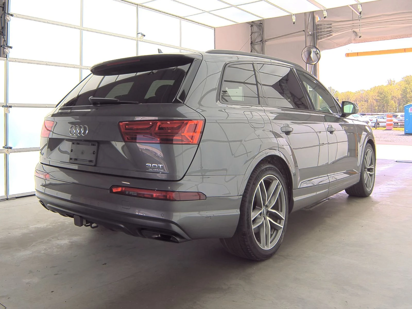 Audi Q7 PRESTIGE Въздух* Matrix* BOSE* Обдух* Head-Up* 360 - изображение 4