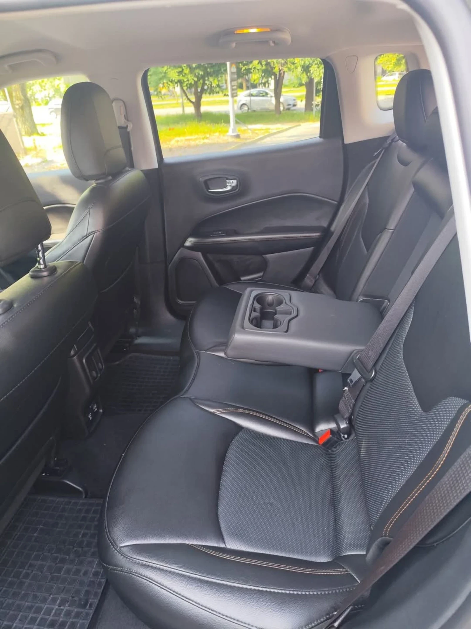 Jeep Compass 2.4 бензин/газ 4х4 9-степенен ZF автомат - изображение 10