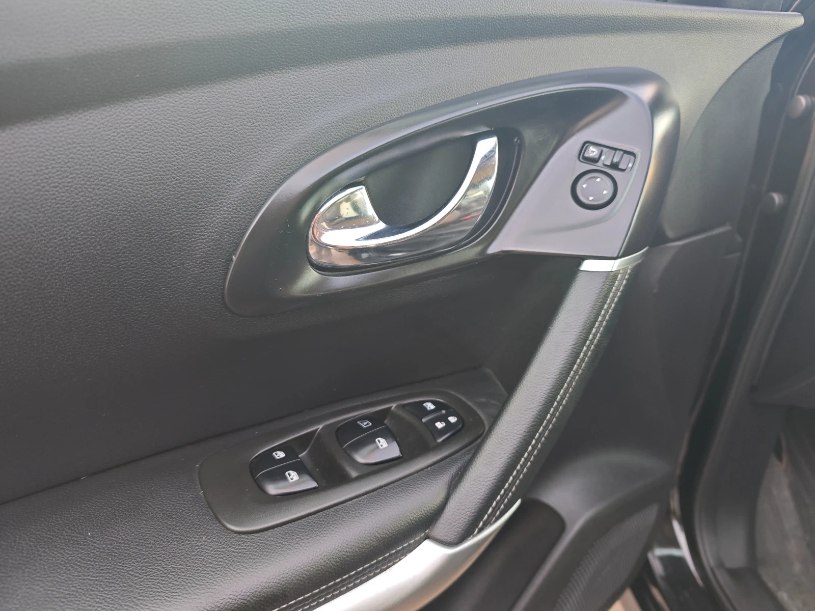 Renault Kadjar DCi* LUXURY* FULL* КАТО НОВ*  - изображение 9