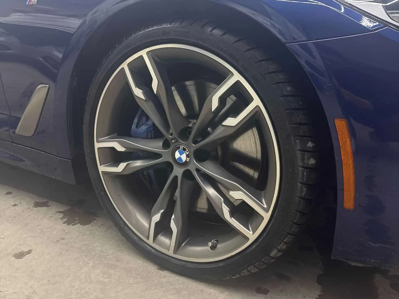 BMW 550 * M550i xDrive * CARFAX *  - изображение 7