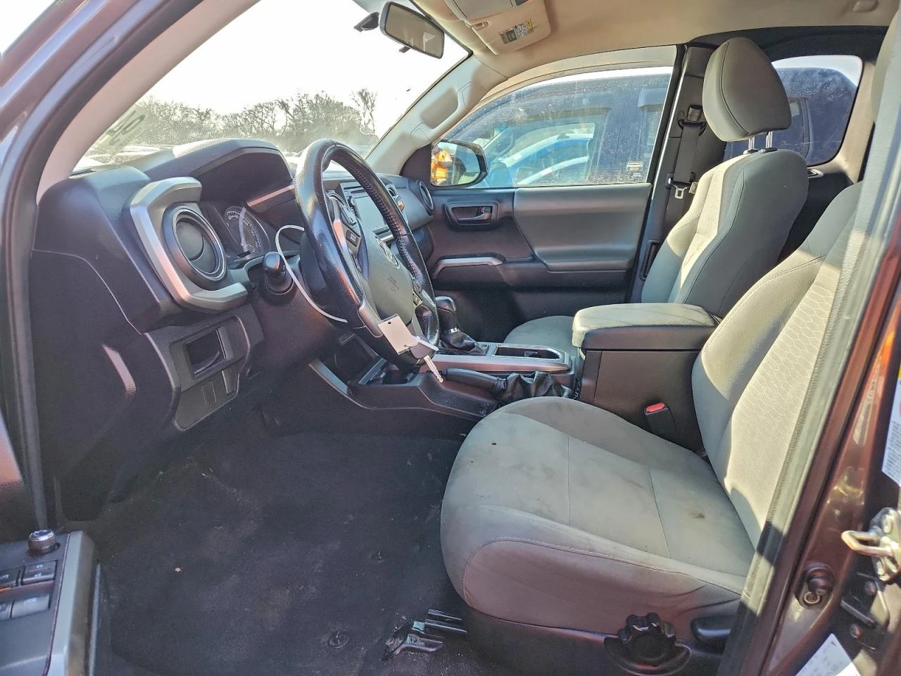 Toyota Tacoma РЕАЛНИ КМ!, снимка 8 - Автомобили и джипове - 54084706