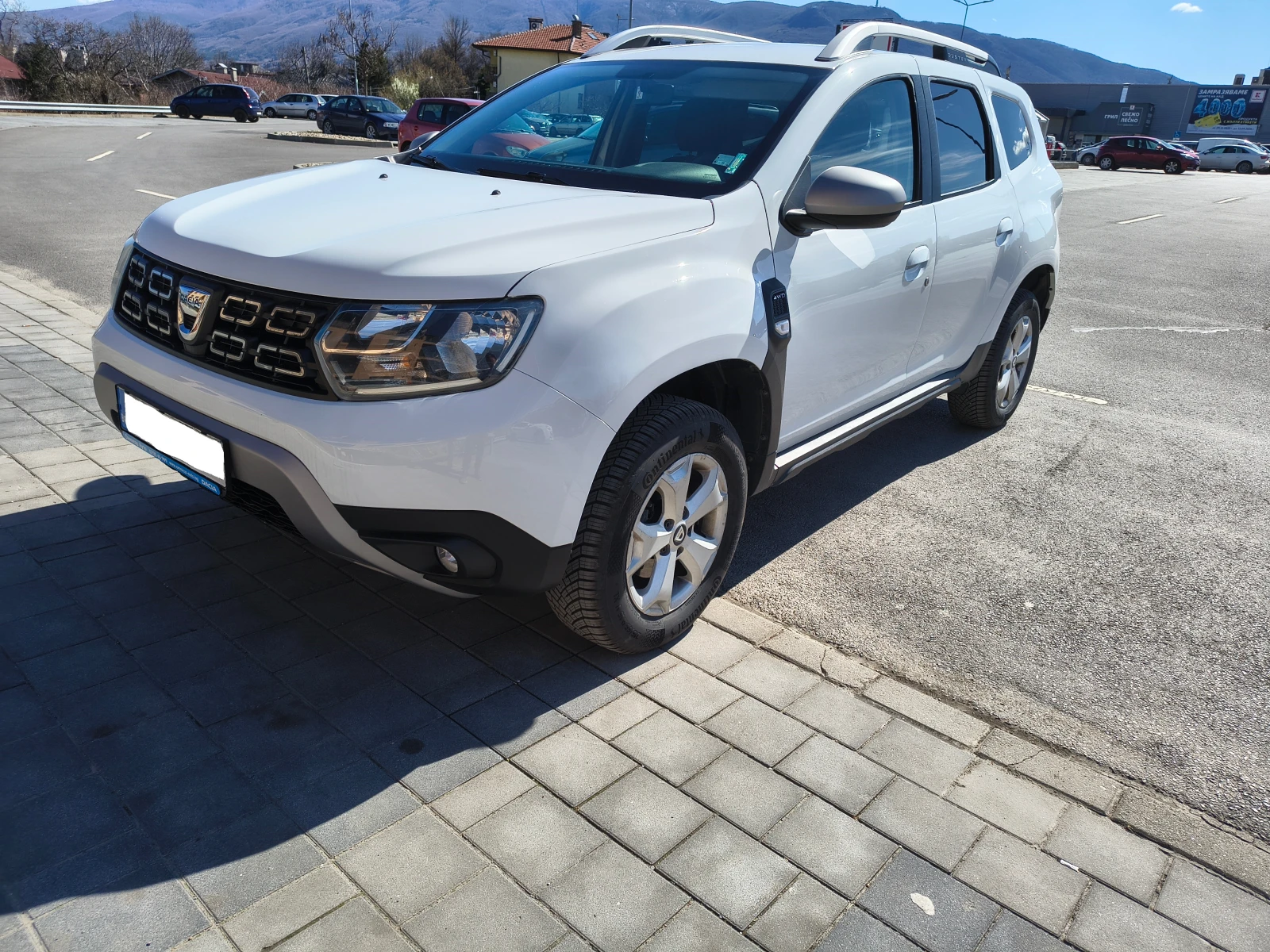 Dacia Duster, снимка 3 - Автомобили и джипове - 54285705