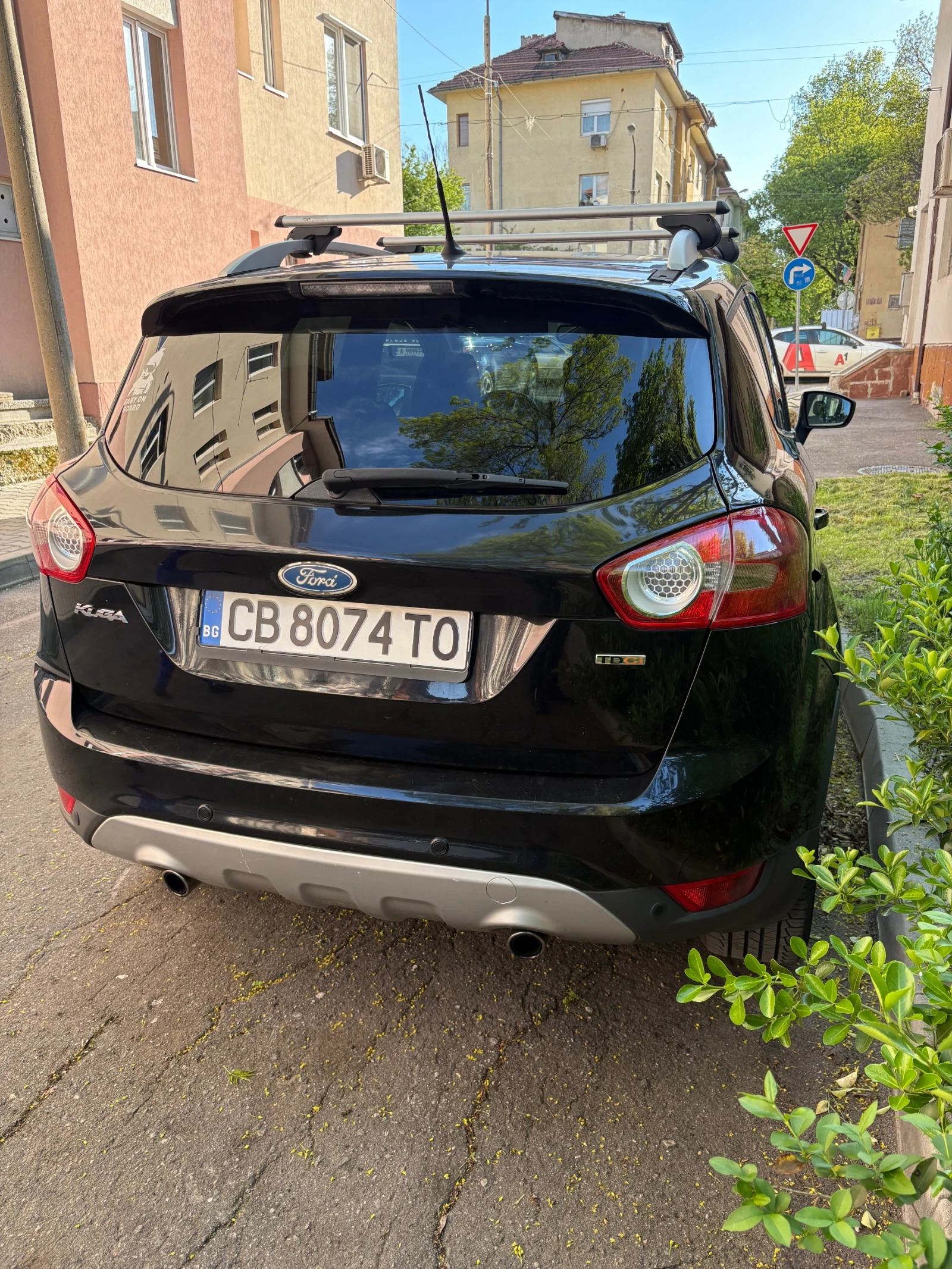 Ford Kuga 2.0Diesel 4x4 136 titanium, снимка 5 - Автомобили и джипове - 54416666